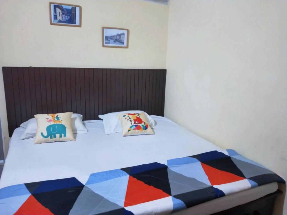 Mini Homestay Кгаджураго Екстер'єр фото